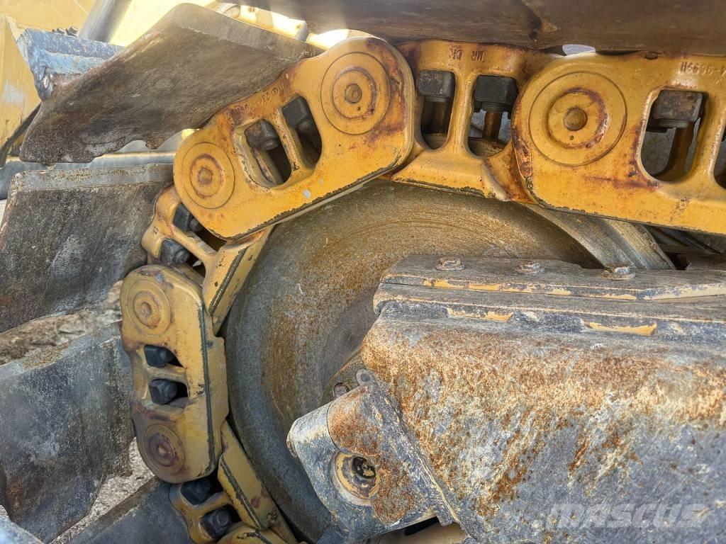 CAT D 6 T XL Dozers - Tratores rastos