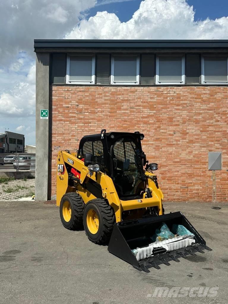 CAT 226D3 Carregadoras de direcção deslizante