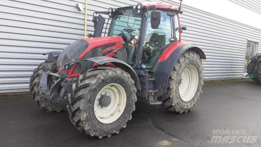 Valtra N 154 Tratores Agrícolas usados
