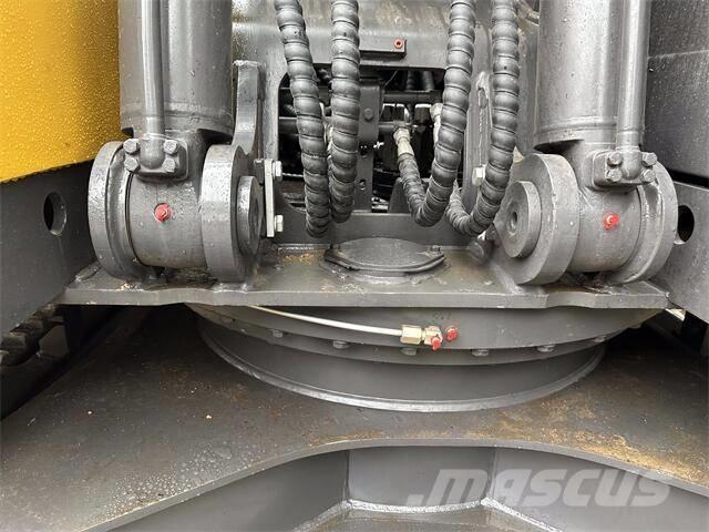 Volvo EC240 Escavadoras de rastos