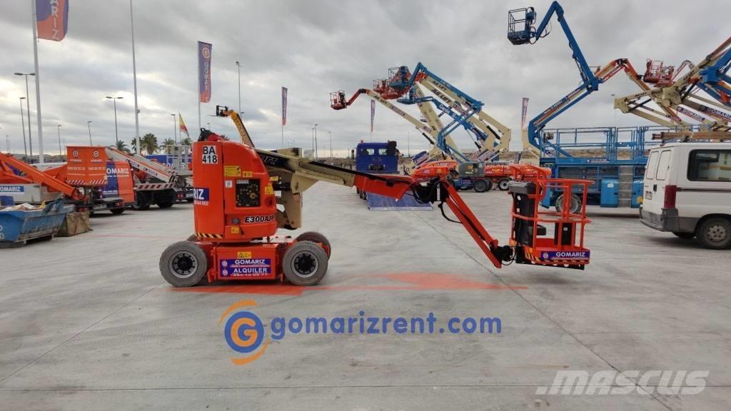 JLG E 300 AJP Elevadores braços articulados