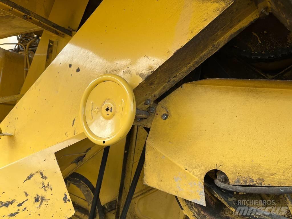 New Holland 8030 12´ Ceifeiras debulhadoras