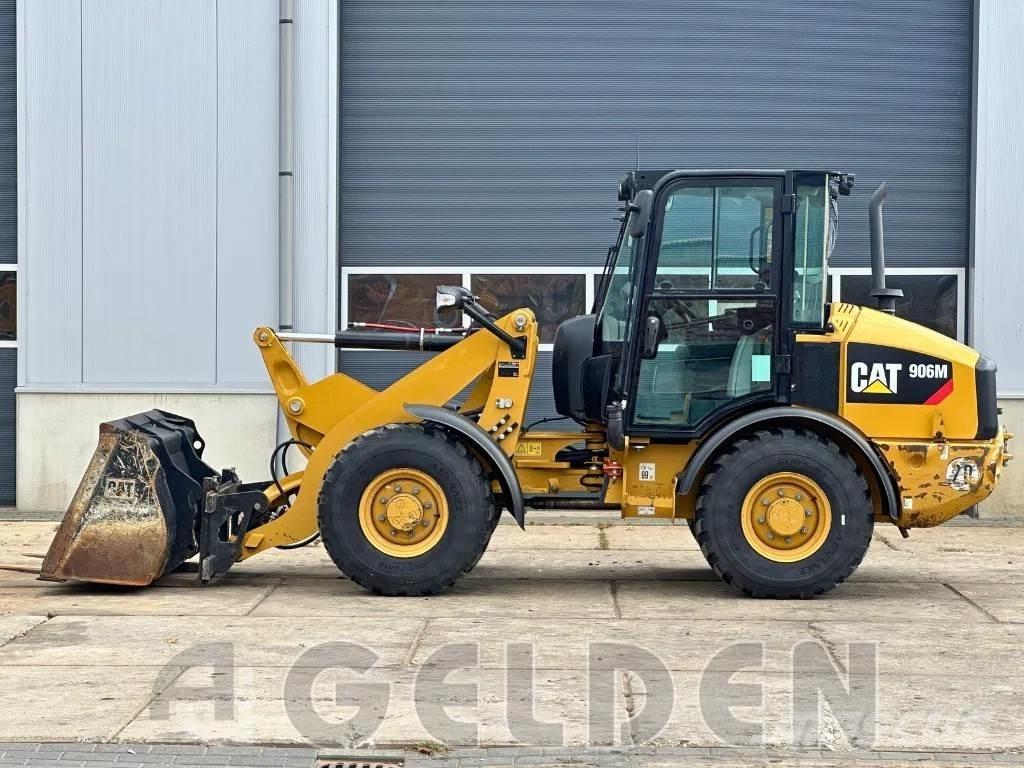 CAT 906M - NEW TYRES Pás carregadoras de rodas