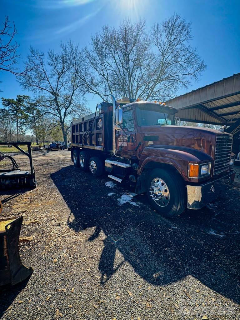 Mack CHU600 Camiões basculantes