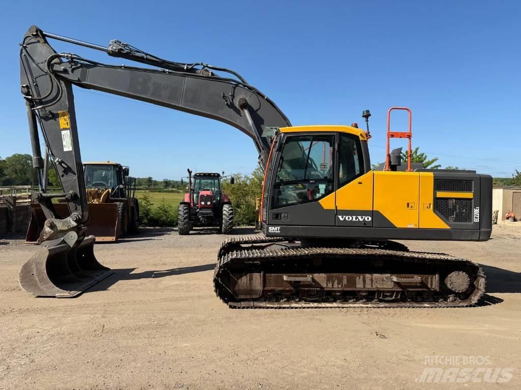 Volvo EC 220 E Escavadoras de rastos