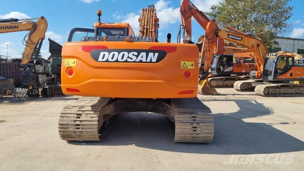 Doosan DX 225 Escavadoras de rastos