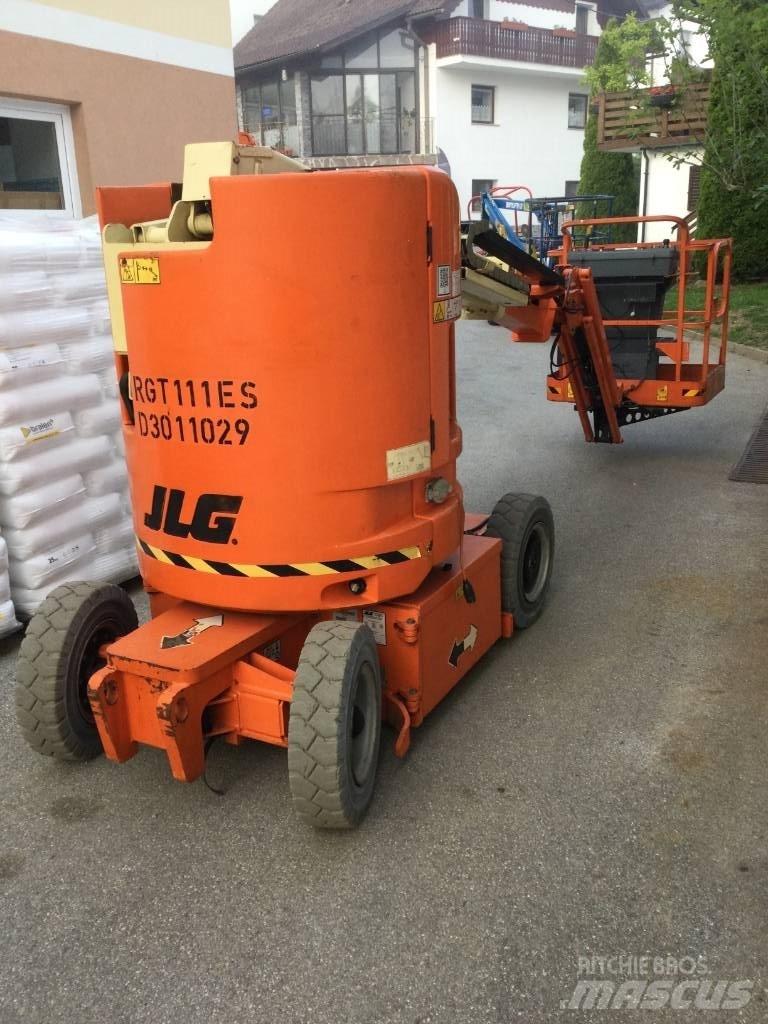 JLG E 300 AJP Elevadores braços articulados