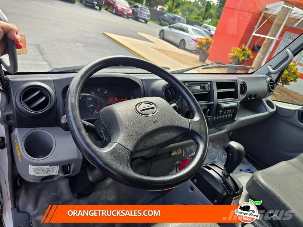 Hino 195 Camiões caixa temperatura controlada