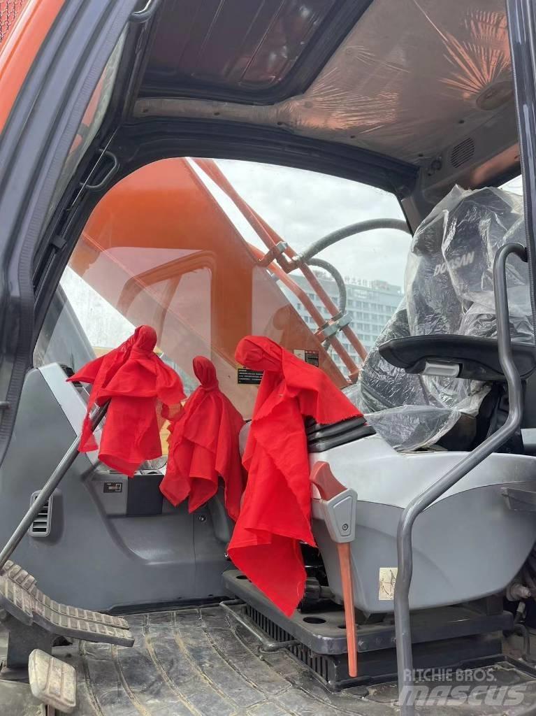 Doosan DX 300 LC Escavadoras de rastos