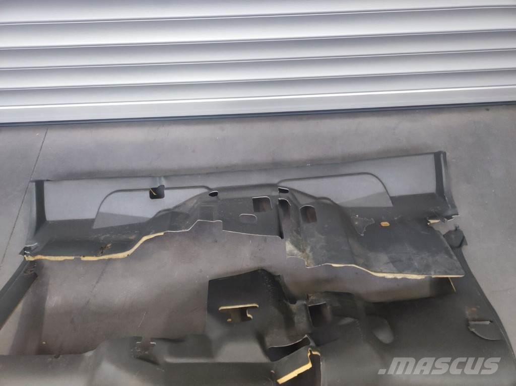 Nissan Floor Mat Cabines e interior