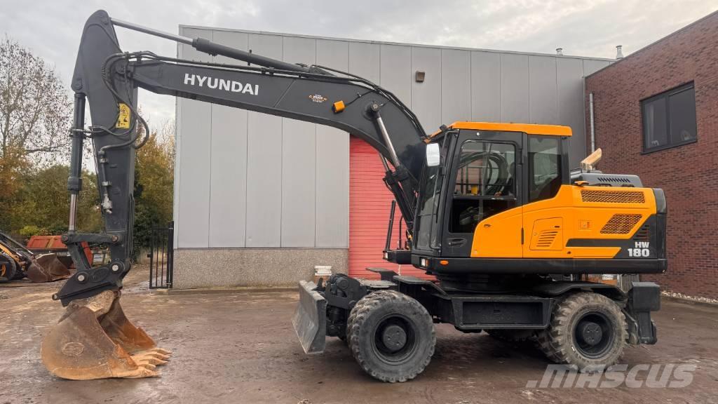Hyundai HW 180 Escavadoras de rodas