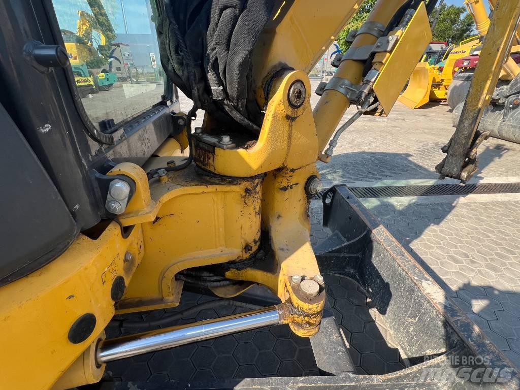 Komatsu PC 30 MR-5 Mini Escavadoras <7t