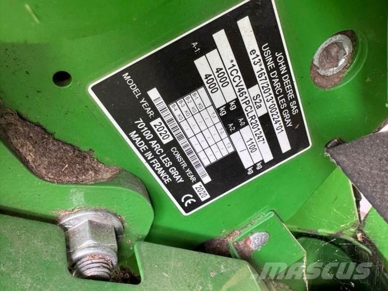 John Deere V461R Enfardadeira de rolos