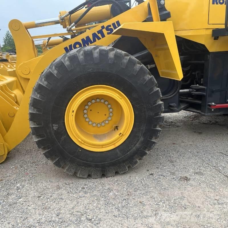 Komatsu WA 380 Pás carregadoras de rodas