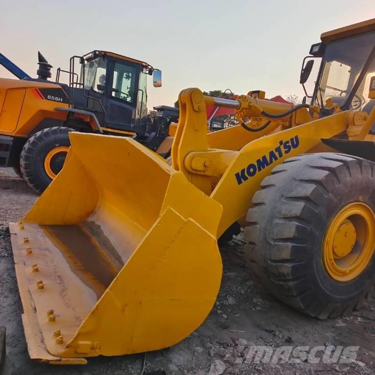 Komatsu WA 470 Pás carregadoras de rodas