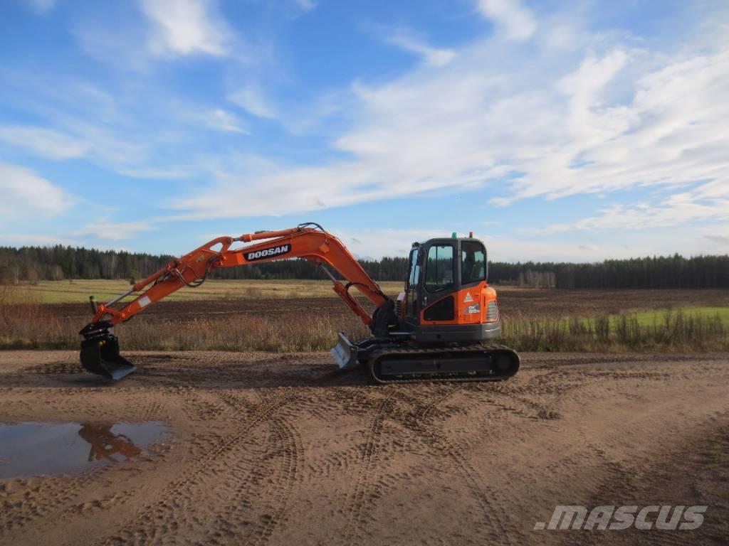 Doosan DX 85 R Escavadoras Midi 7t - 12t