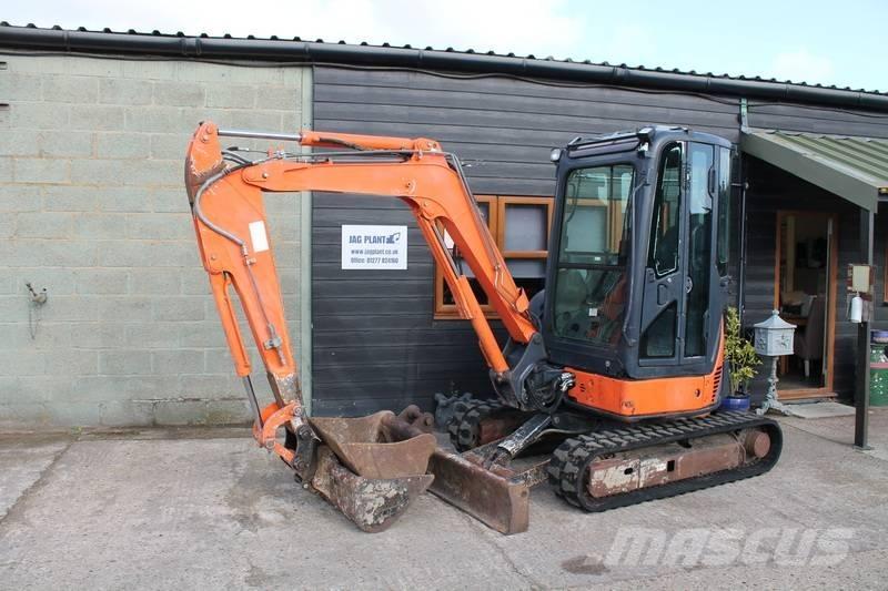 Hitachi ZX 30 U Mini Escavadoras <7t
