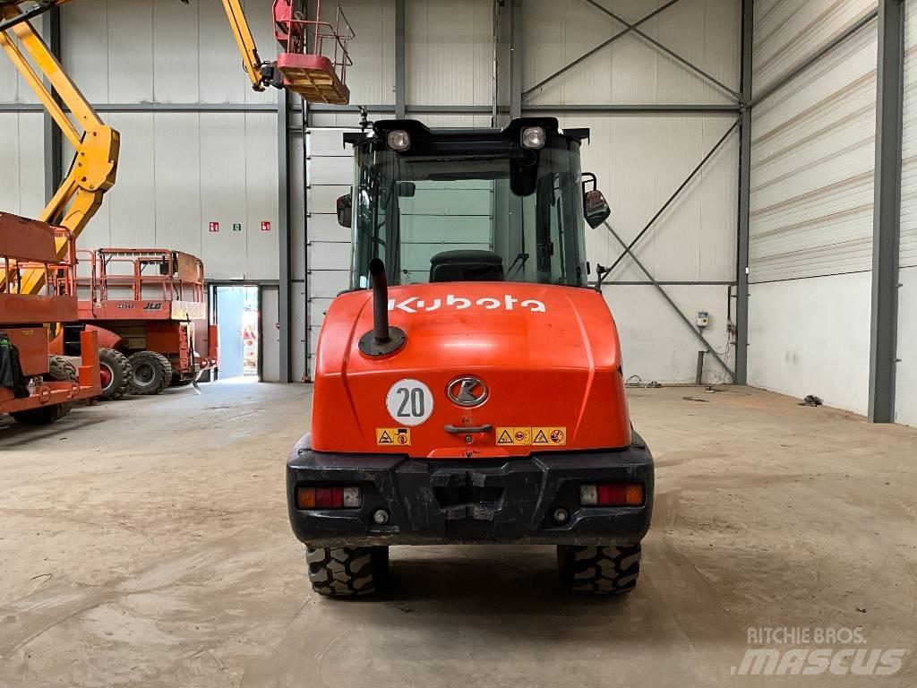 Kubota R 065 Pás carregadoras de rodas