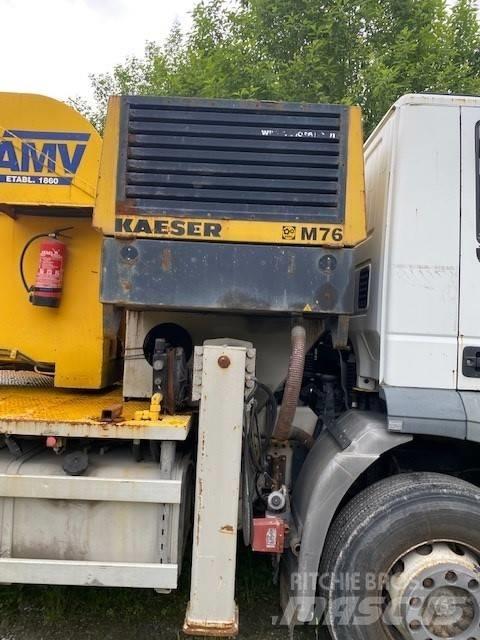 Iveco TRAKKER Camiões grua