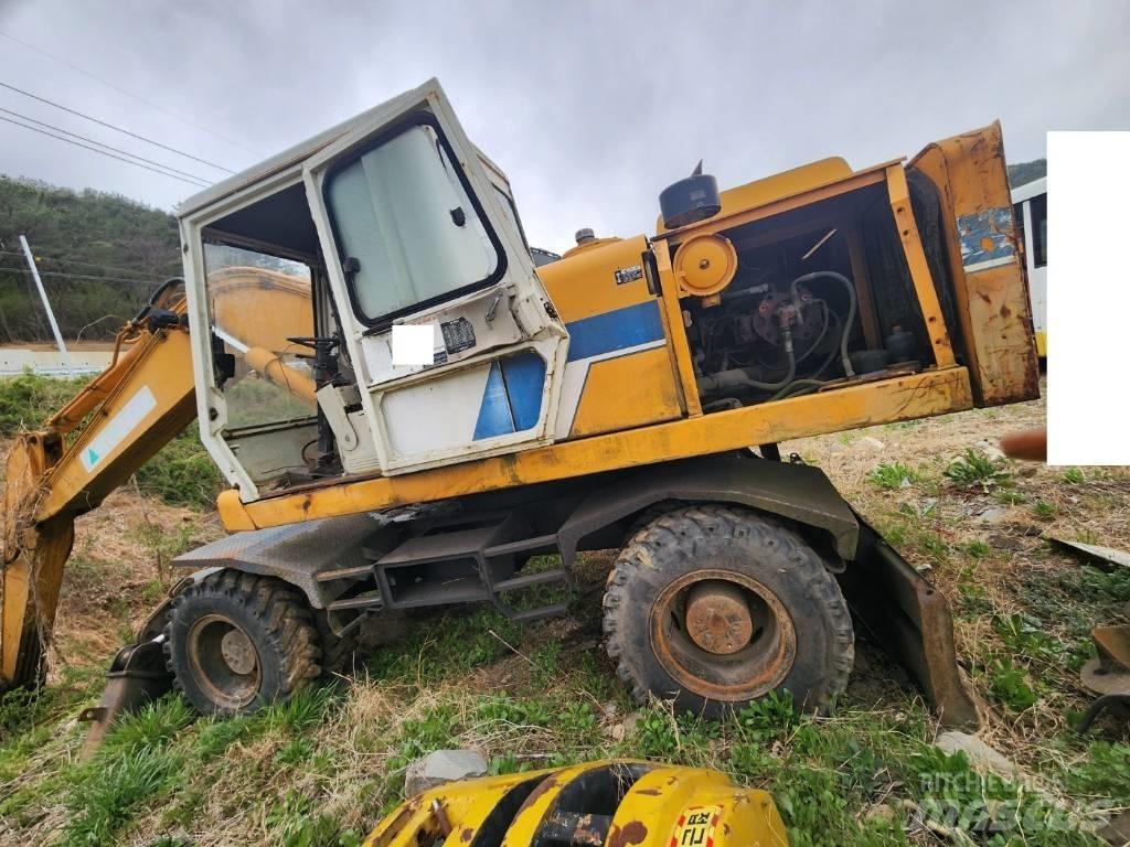 Hyundai ROBEX 2000W Escavadoras de rodas