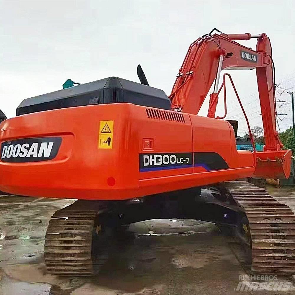 Doosan 300 Escavadoras de rastos