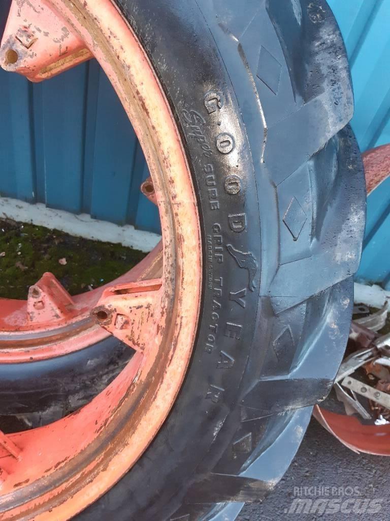 Goodyear 12.4-36 Pneus Agrícolas