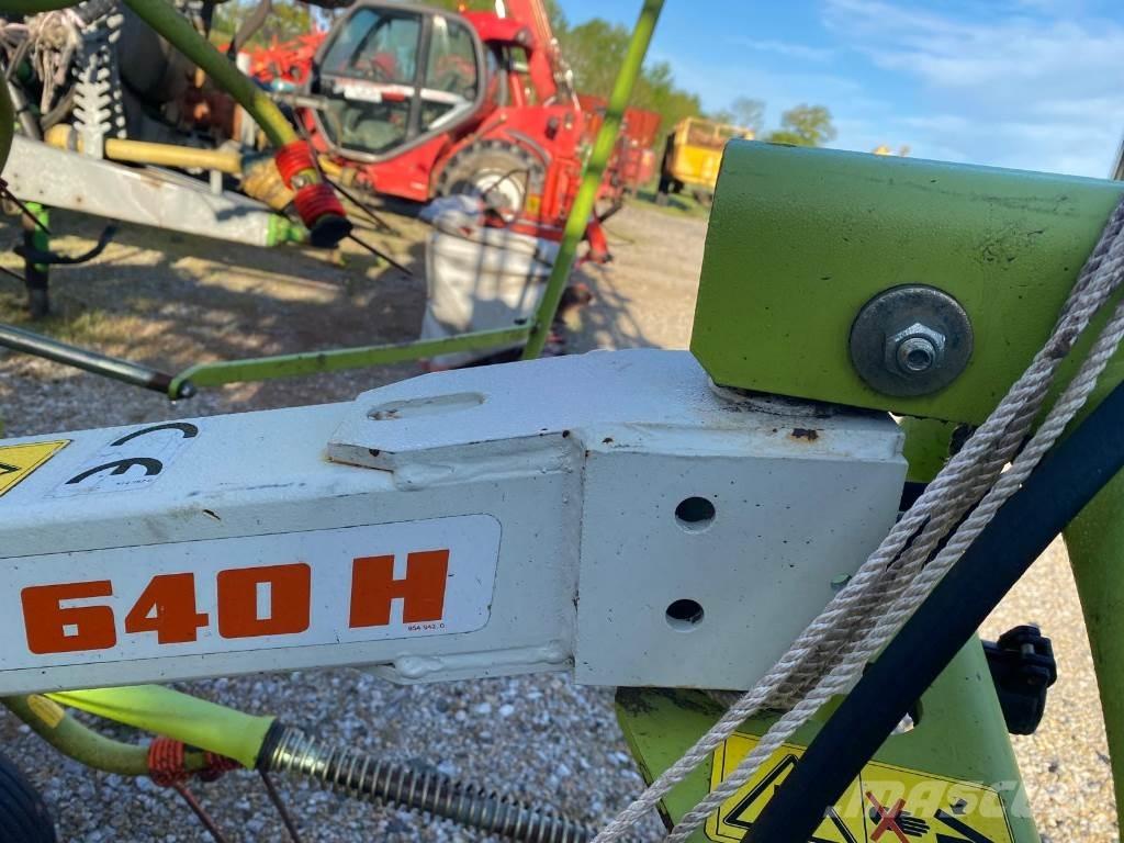 CLAAS VOLTO 640 H Ancinho virador