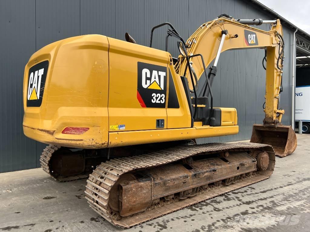 CAT 323 07A Escavadoras de rastos