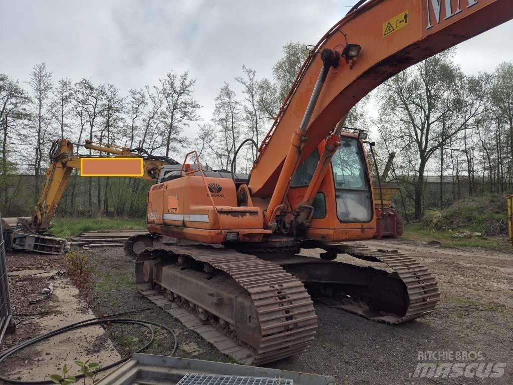 Daewoo S250 Escavadoras de rastos