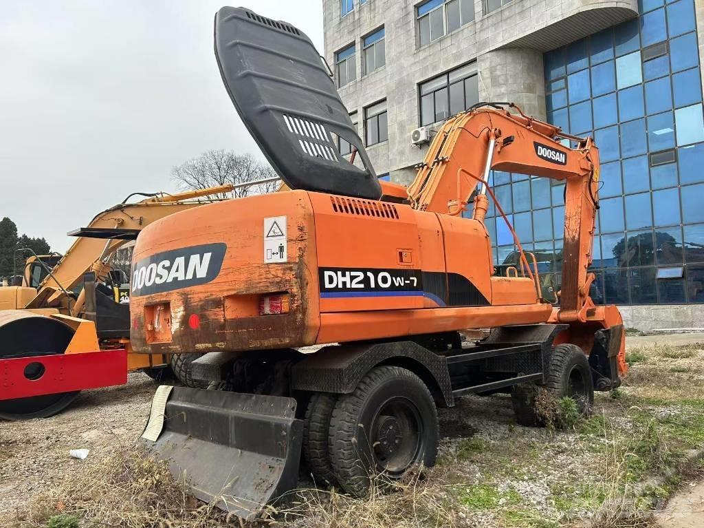 Doosan DH 210 W Escavadoras de rodas