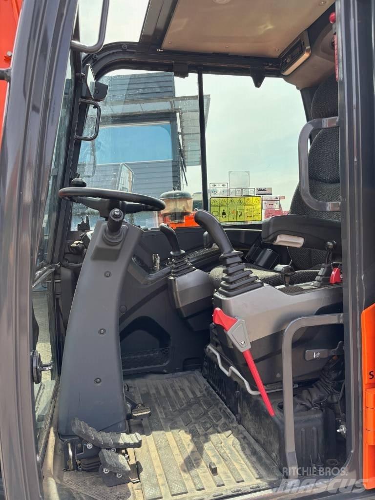 Doosan DX 57 Escavadoras de rodas