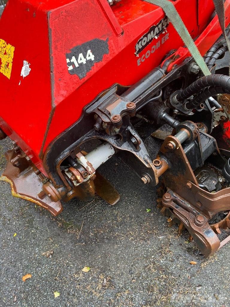Komatsu C144 Cabeças de ceifeiras