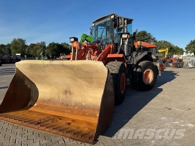 Hitachi ZW 180 Pás carregadoras de rodas