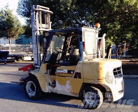 CAT DP 45 K Empilhadores Diesel