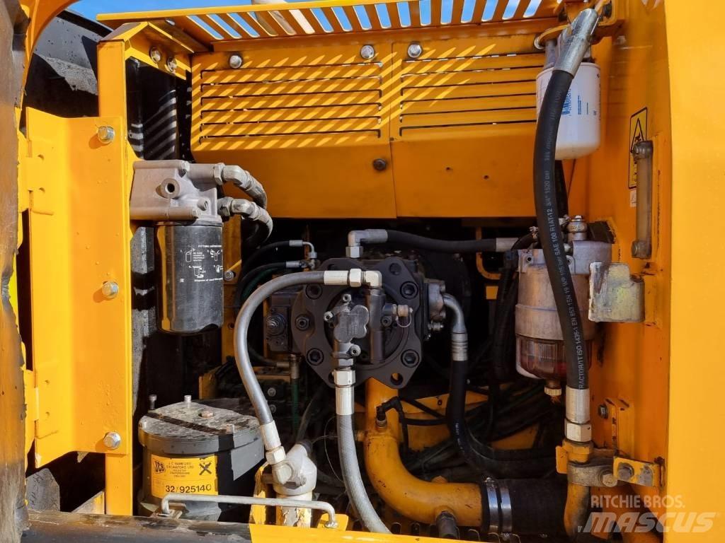 JCB JS 200 LC Escavadoras de rastos
