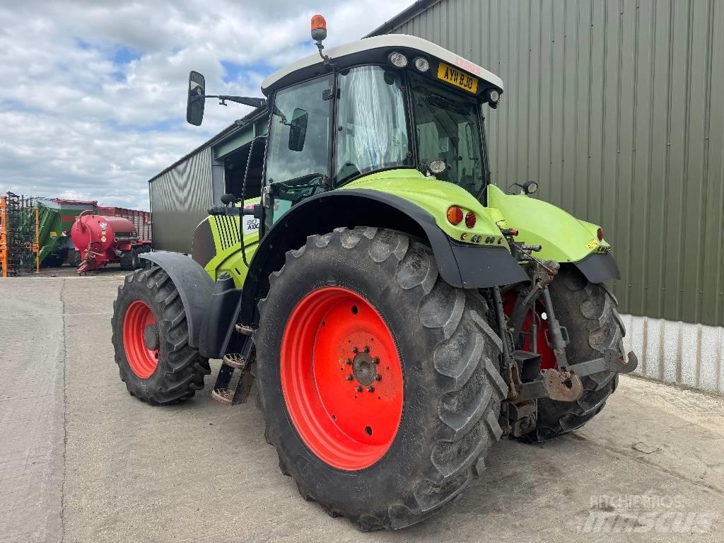 CLAAS Axion 810 Tratores Agrícolas usados