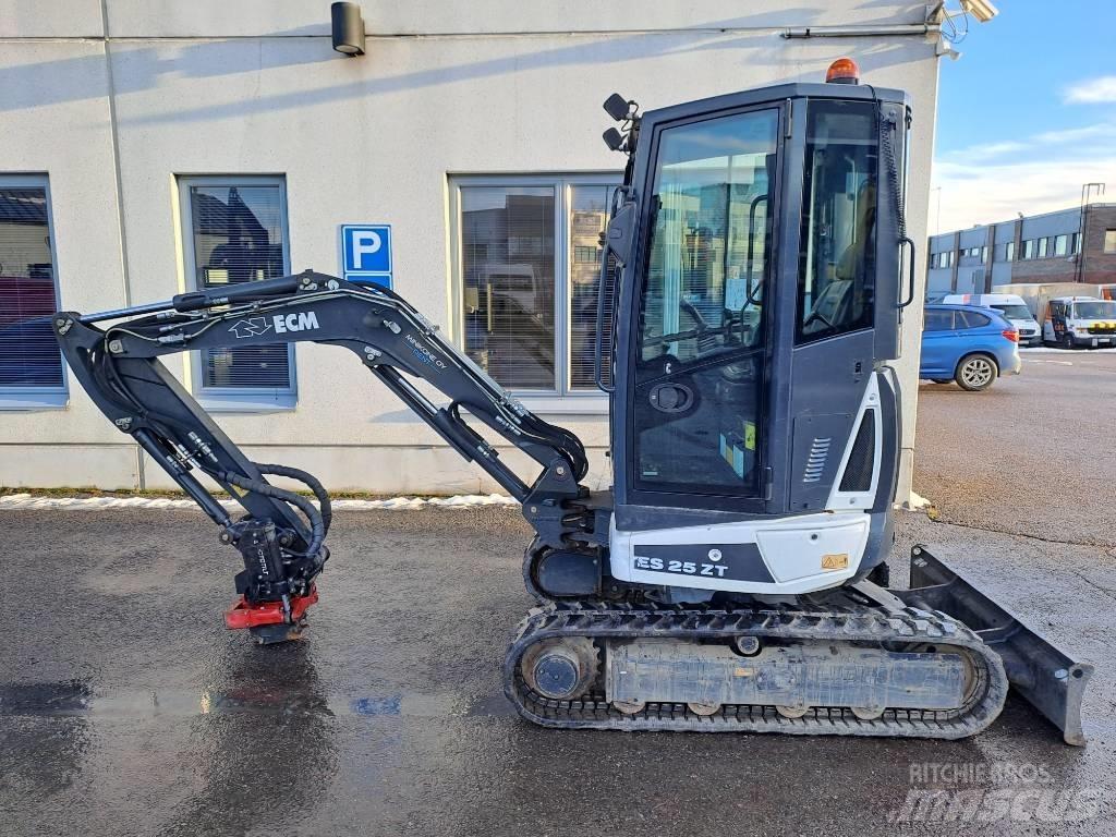 ECM ES 25 ZT Mini Escavadoras <7t