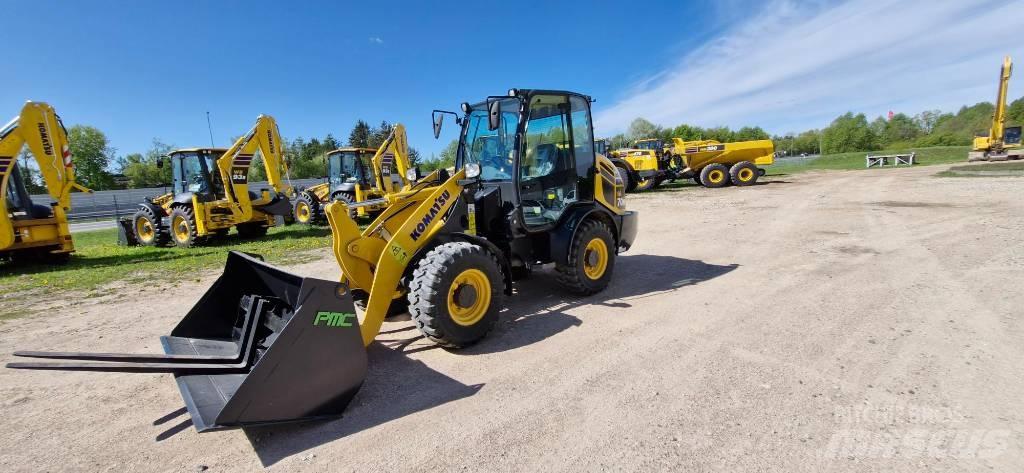 Komatsu WA 70 Pás carregadoras de rodas