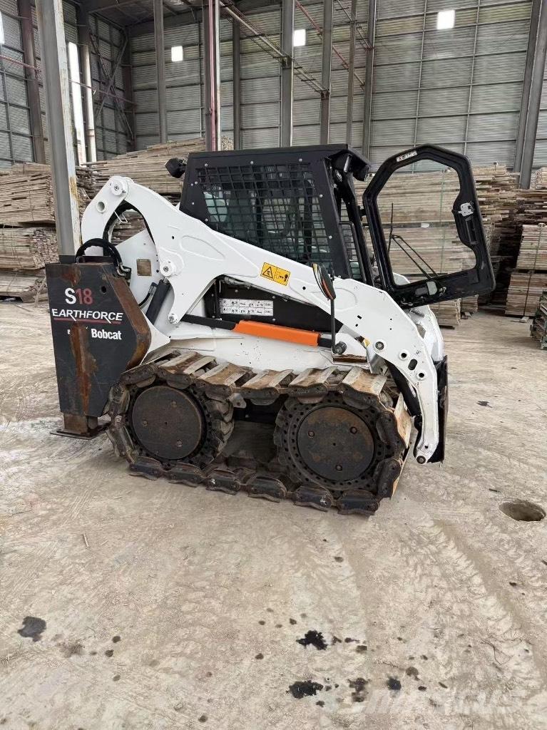 Bobcat S 18 Carregadoras de direcção deslizante