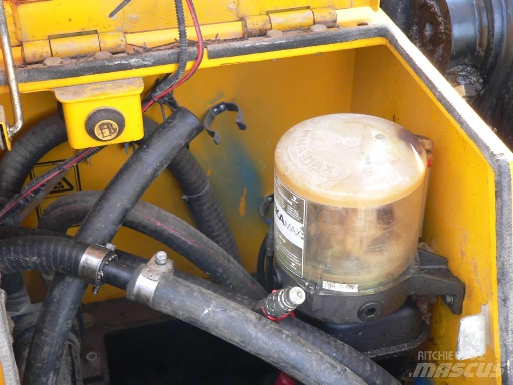 JCB JS 131LC+ Escavadoras de rastos