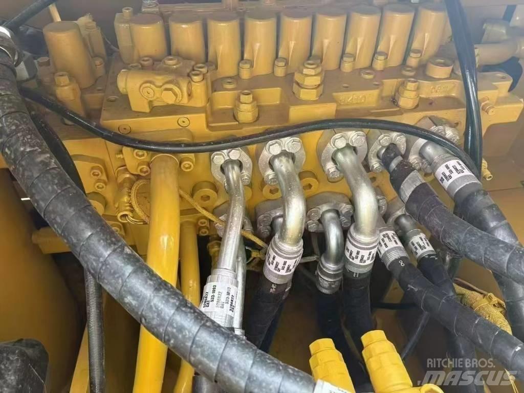 CAT 323GC Escavadoras de rastos