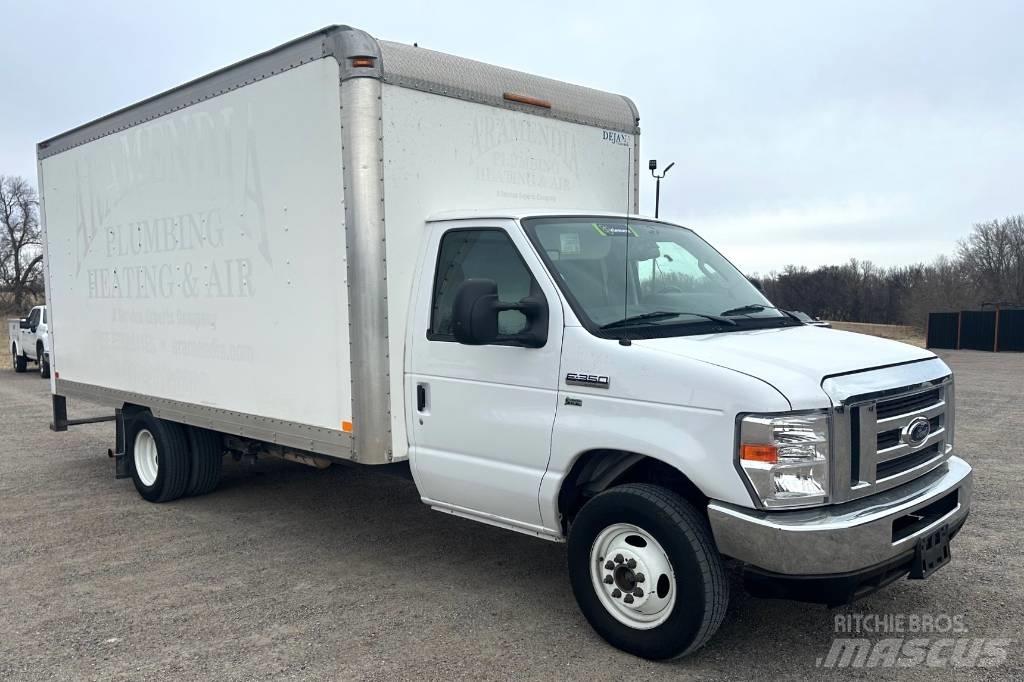 Ford E 350 SD Camiões de caixa fechada