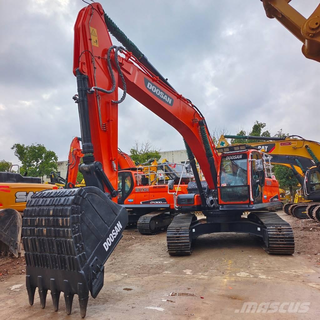 Doosan DX 300LC-9C Escavadoras de rastos
