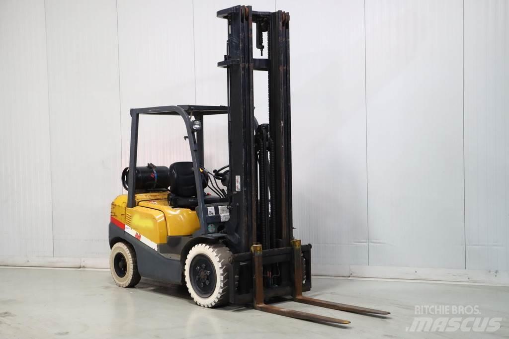 TCM FG30T3 Empilhadores a gás