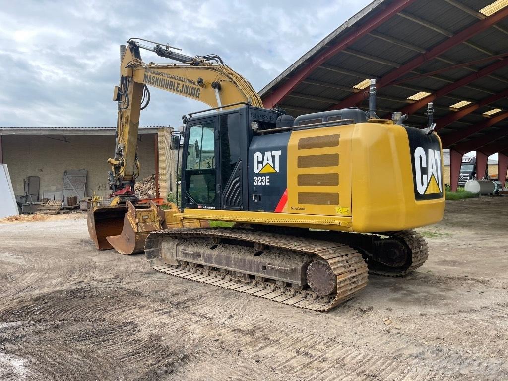CAT 323 EL Escavadoras de rastos