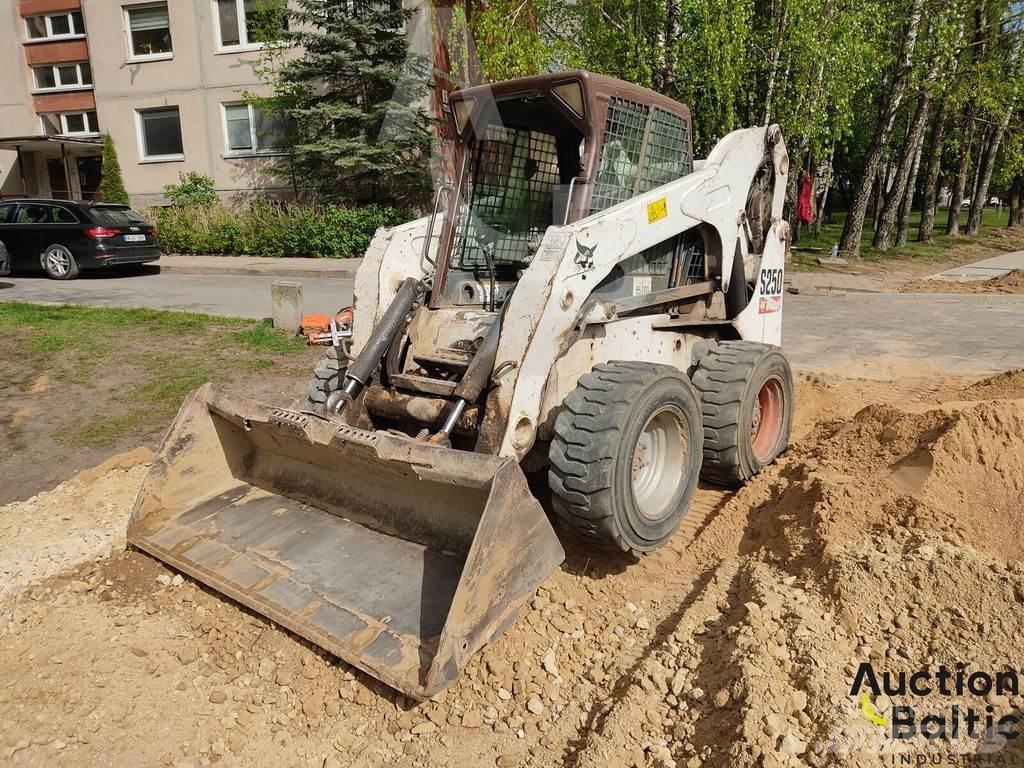Bobcat S 250 Carregadoras de direcção deslizante