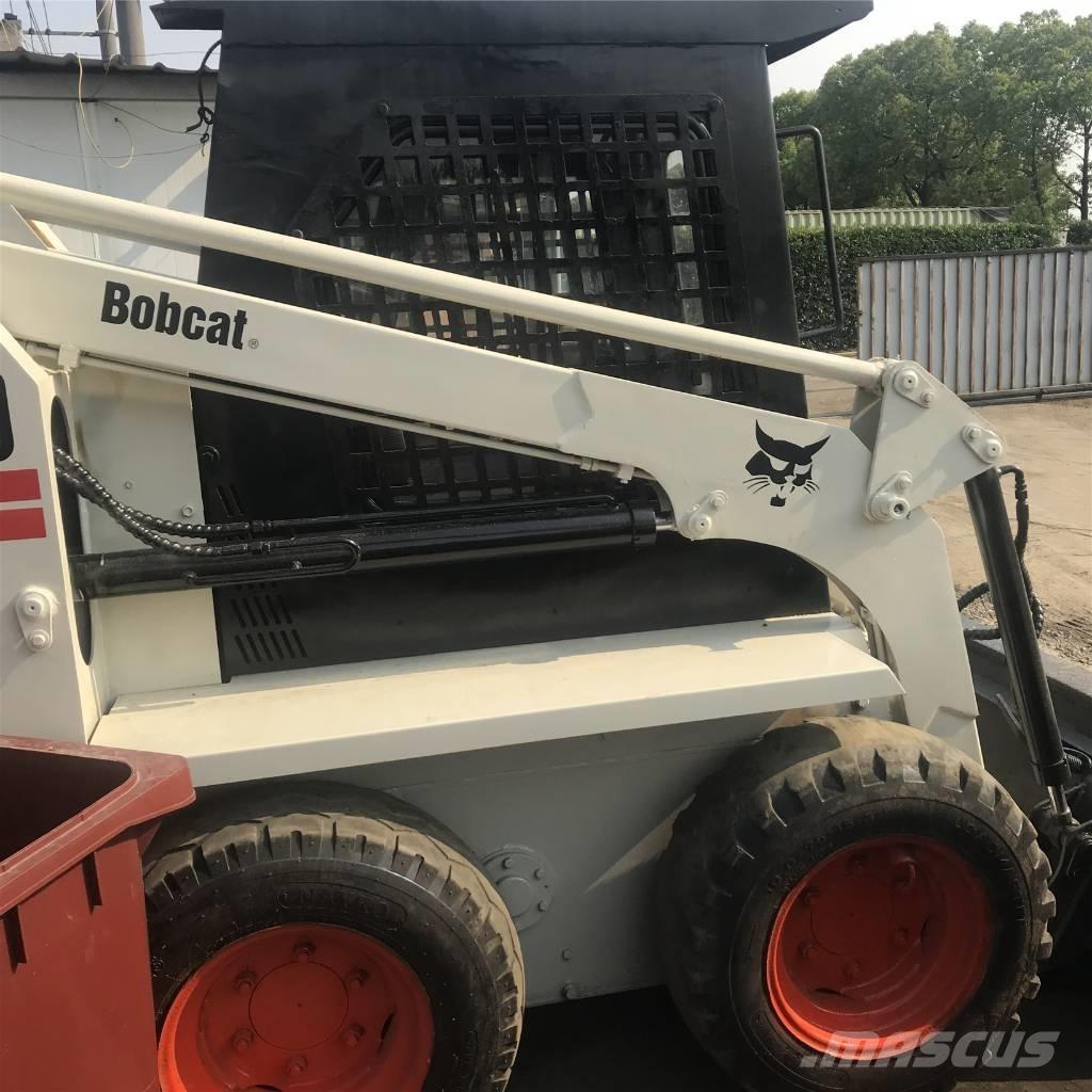 Bobcat S130 Carregadoras de direcção deslizante