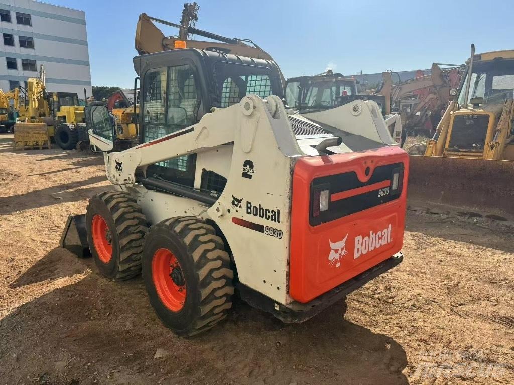 Bobcat S 630 Carregadoras de direcção deslizante