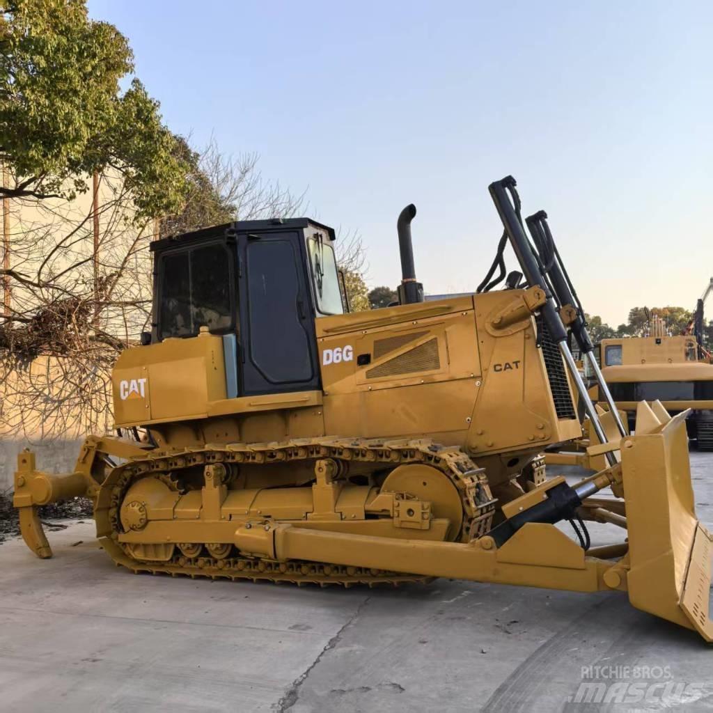 CAT D 6 G Dozers - Tratores rastos