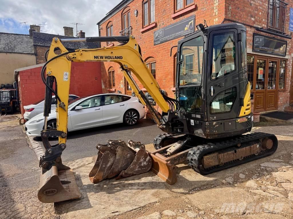 New Holland E26C Mini Escavadoras <7t